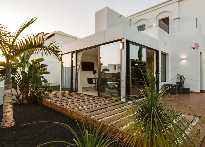 Faro Villa *